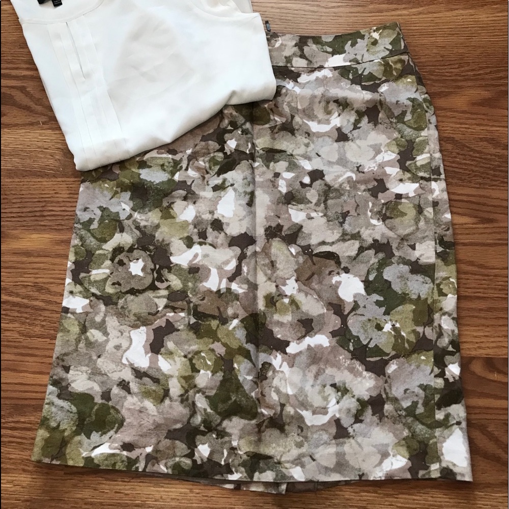 Final ✂️ Banana Republic Skirt Sz 6